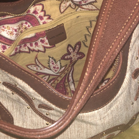 Purse - Picture 2 of 3